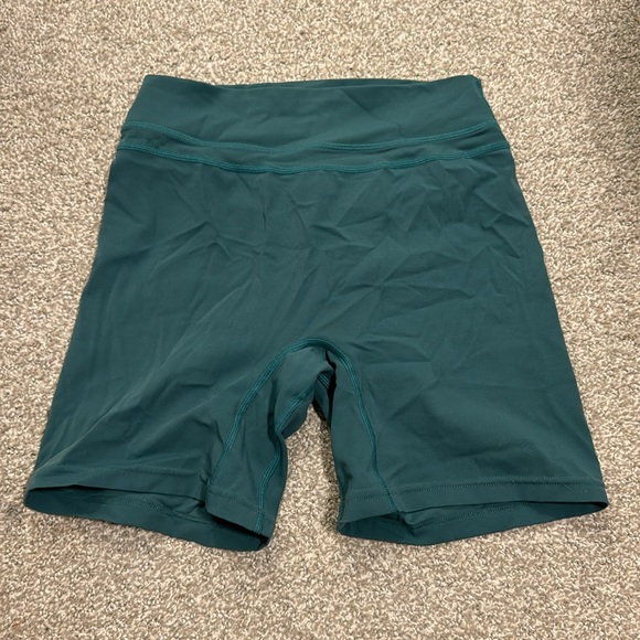 Amazon workout shorts - Picture 2 of 2